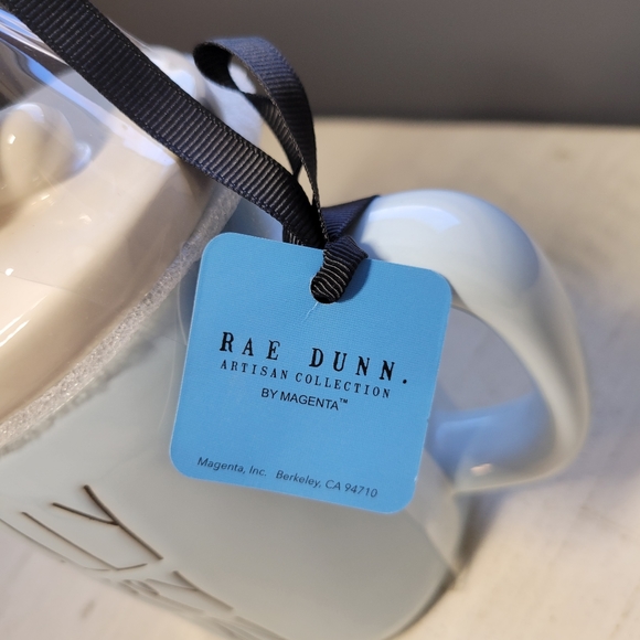 Rae Dunn FROSTY THE SNOWMAN 2 sided topper mug - Picture 3 of 6